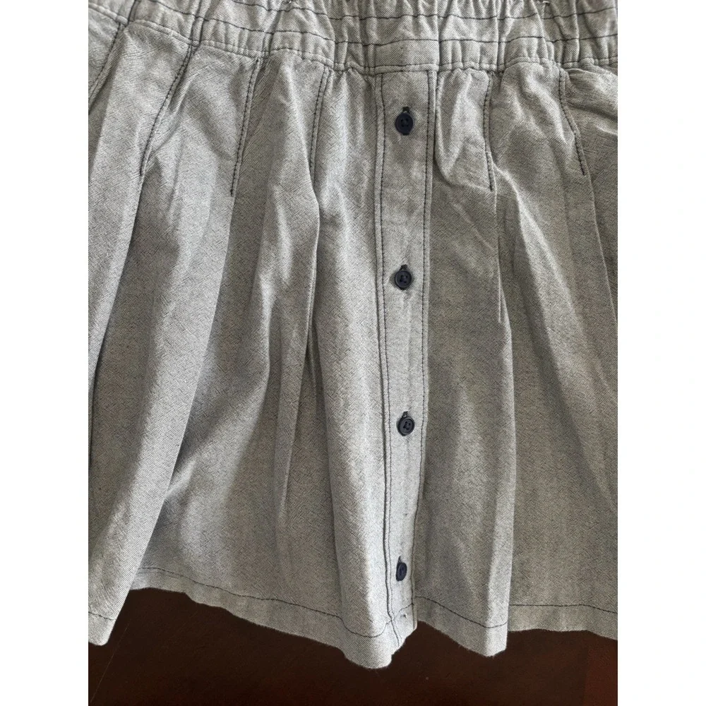 NWT Offline by Aerie Gray Pleated Mini Skirt Skort Womens Large Button Front